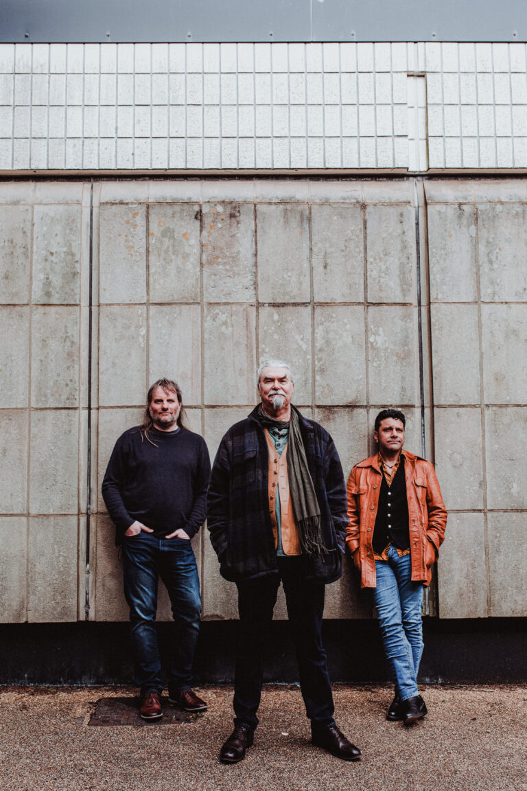 Peter Knight’s Gigspanner Trio
